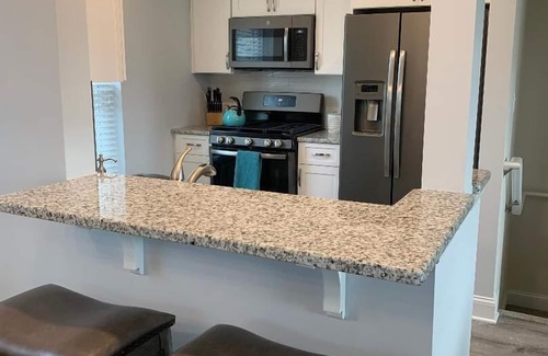 North End Casa | NUEVO 2020 UPSCALE 4BR / 2bath - a menos de 2 cuadras de la playa.-Área norte de Brdwlk.