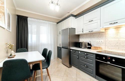 Chisinau Apartamento | 1,5 BR- Balcony, Netflix, Nespresso, AC, Walk-to-Mall - GrandStay md
