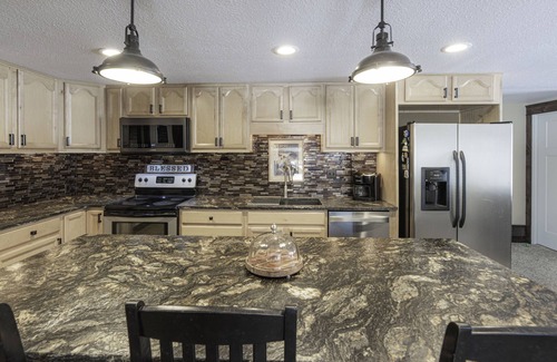 Bellaire Casa | 1.5 Miles from Bellaire, 8 from Torch Lake, two ponds and stream 10 acres.
