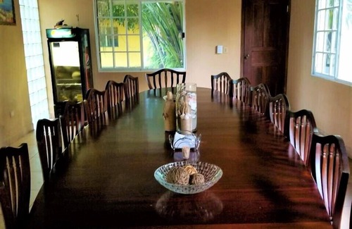 Cuyamel Casa | $ 1. 5 millones en Buena Vista Beachfront Estate - Su Resort privado con todo el personal