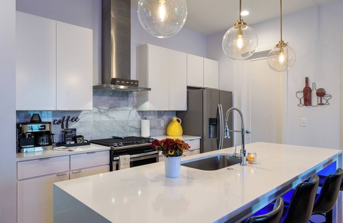 Hope Gardens Casa | 1.6mi to Downtown | Rooftop | City View | Firepit