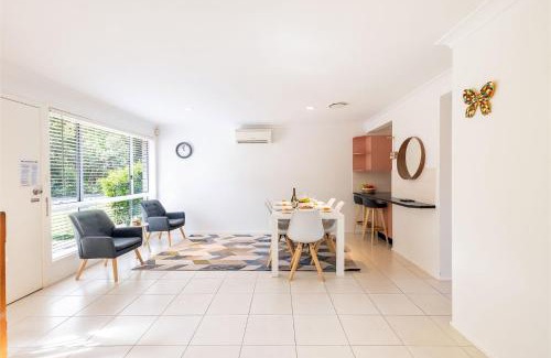 Fingal Bay Casa | 1 75 Rocky Point Road fantastic holiday home with