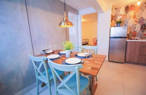 Mayaguez Pueblo Apartamento | 1.8 King of Kings Urban Living w/ parking