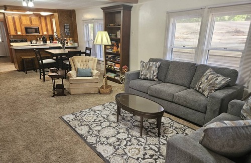 Lakeside Casa | 1 Acre Home |Woodsy & Fenced |Dogs Ok |Firepit |Close to Dining/Shops | Moody Oaks Rental Next Door