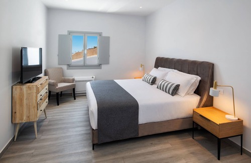 Vourvoulos Casa | 1 BD Grande Suite with Private Pool & Sea View - Siete Mares Luxury Suites