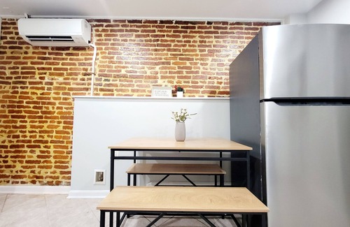 Downtown Baltimore Apartamento | 1-BD Home near Stadiums Free Parking