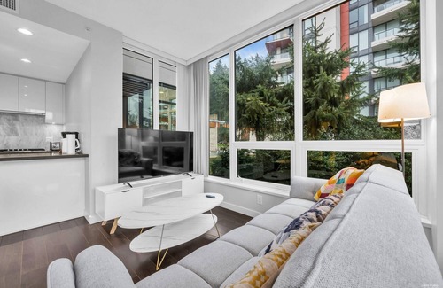 Vancouver Apartamento | 1-BDR&1-Bath | 800 sq.ft | AC | Free WiFi & Parking | Quiet Neighbor