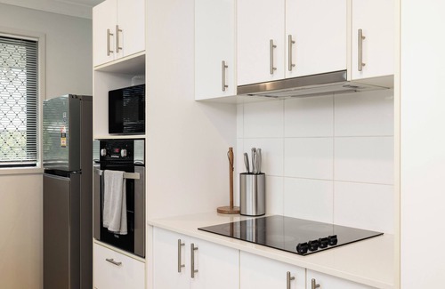 Rocklea Apartamento | 1 Bdr Apt! Garage! Balcony! GST Credits! 121D1