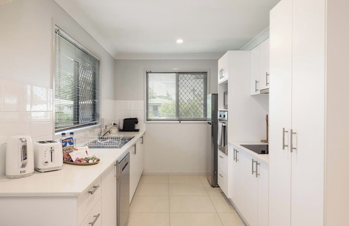 Rocklea Apartamento | 1 Bdr Apt! Garage! Balcony! GST Credits! 121D1