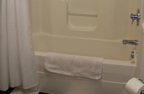 Lynchburg Apartamento | Apartamento de 1 hab para intensivos, viajes de negocios, fines de semana de fútbol, etc.