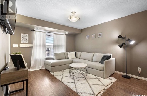 Stonebridge Condominio | 1 bed 2 bath in Stonebridge