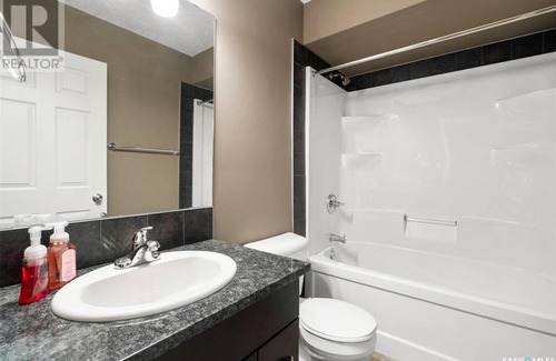 Stonebridge Condominio | 1 bed 2 bath in Stonebridge