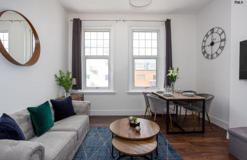 Southend-on-Sea Apartamento | 1 Bed Apartments, 2 Mins to Beach, Sleeps 4