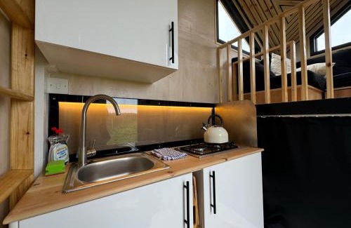 Mortehoe Casa | 1 Bed Cabin - Sleeps 2 - Parking