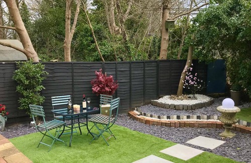 Weybridge Cabaña | 1 Bed Cottage-museum View-garden-free Parking