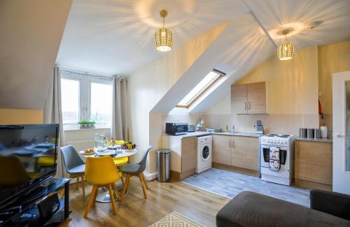 Leeds Apartamento | 1 bed Flat 'Charlie' in Dewsbury Rd Leeds