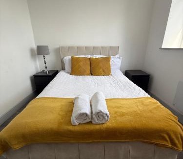 Desborough Apartamento | 1 Bed Flat - Sleeps 2 - Pets - Parking - Wifi