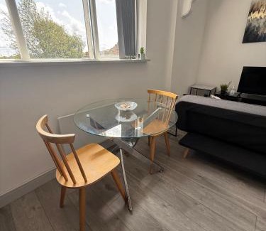 Desborough Apartamento | 1 Bed Flat - Sleeps 2 - Pets - Parking - Wifi
