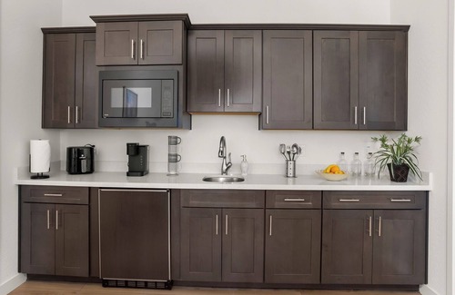 South Mountain Apartamento | 1 bed -gated community, Gym, pool near downtown Phx, mountain view