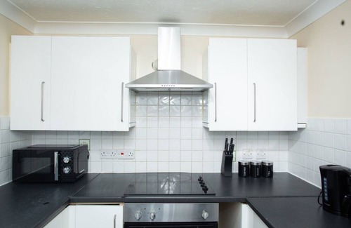 Thamesmead East Casa | 1 Bed House for Pleasure ,office work ,free parking ,near Elizabeth underground