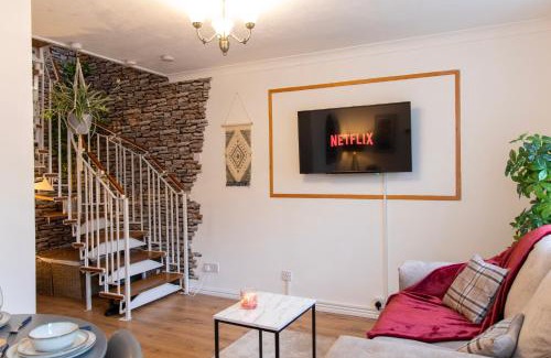 Wolverhampton Apartamento | 1 Bed House- Free Parking- New Cross Hospital By Lush Properties