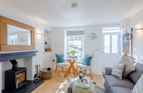 Aberdovey Casa | 1 Bed in Aberdovey 79148