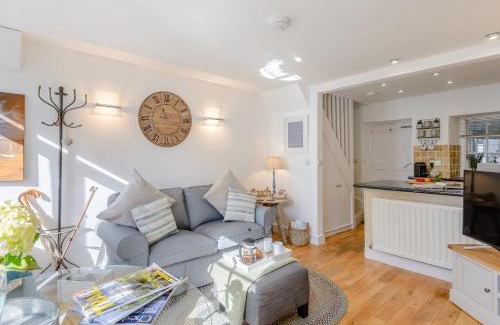 Aberdovey Casa | 1 Bed in Aberdovey 79148