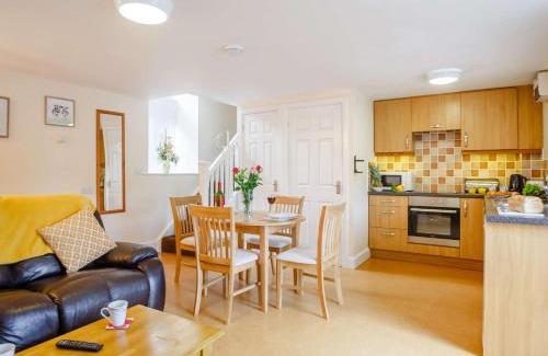 Bala Casa | 1 Bed in Bala 89369