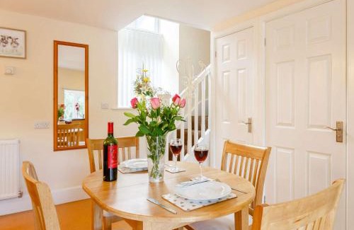Bala Casa | 1 Bed in Bala 89369