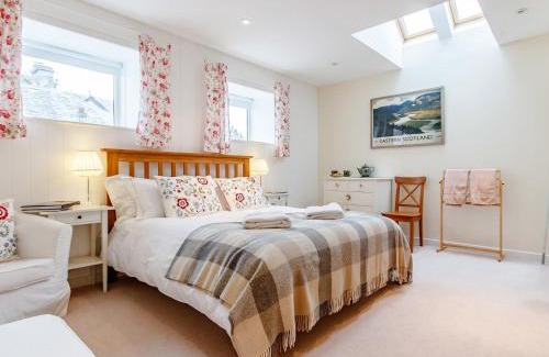 Blairgowrie Casa | 1 Bed in Blacklunans CA361