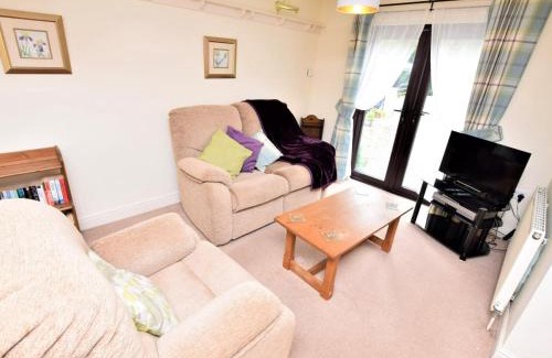 Hope Valley Casa | 1 Bed in Bradwell PK849
