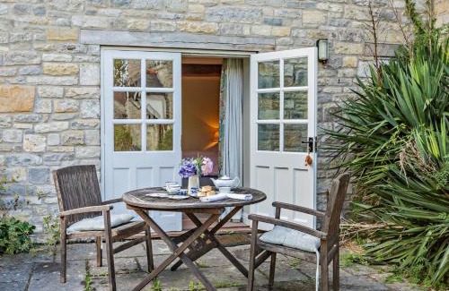 West Camel Casa | 1 Bed in Castle Cary POLOC