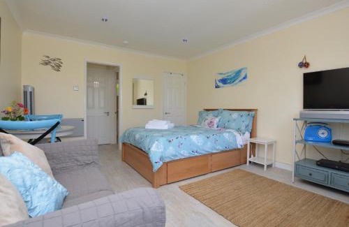 Bridport Casa | 1 Bed in Charmouth 41890