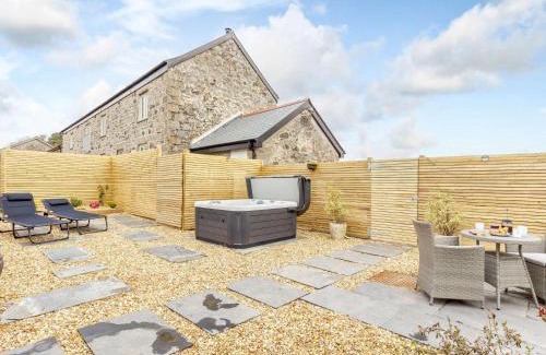 Redruth Casa | 1 Bed in Falmouth 85826
