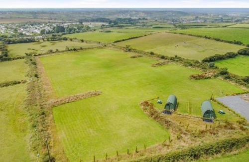 Carnbrea Cabina | 1 Bed in Four Lanes oc-s32768