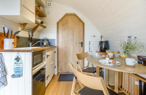 Llangammarch Wells Cabina | 1 Bed in Garth oc-h32701