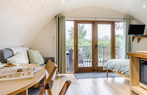 Llangammarch Wells Cabina | 1 Bed in Garth oc-k32702