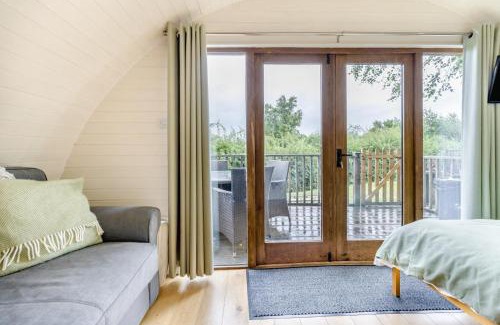 Llangammarch Wells Cabina | 1 Bed in Garth oc-k32702