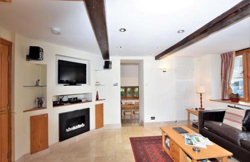 Whitton Casa | 1 Bed in Knighton 58997