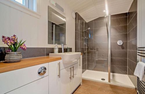 Port Glasgow Casa | 1 Bed in Langbank 73846