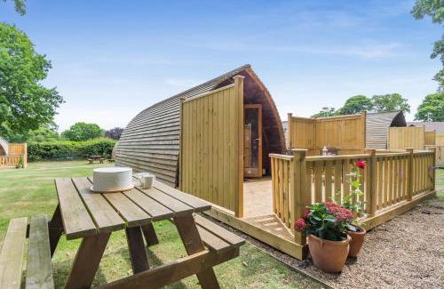 Cromer Cabina | 1 Bed in Northrepps oc-f32552