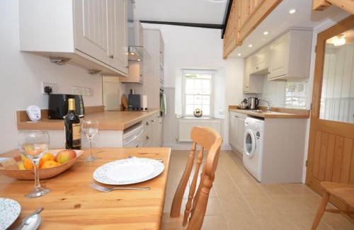 Porthgain Casa | 1 Bed in Porthgain 61170