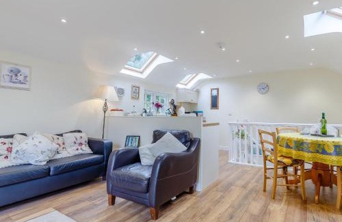 Truro Casa | 1 Bed in Truro LSUNF