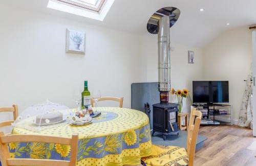 Truro Casa | 1 Bed in Truro LSUNF