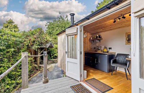 Kingswood Casa | 1 Bed in Welshpool 92796