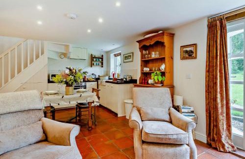 Llanfihangel Tal-y-llyn Casa | 1 bed property in Pennorth Brecon Beacons BN157