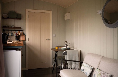 Omagh Cabina | Shepherds Hut near Gortin Omagh