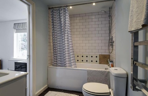 Battersea Casa | 1 bed Townhouse in Battersea close to River Thames