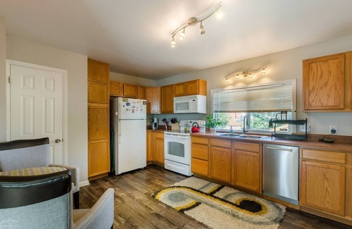 Valverde Casa | 1-bed vacation home w/ King bed just 6 minutes from Empower Field at Mile High