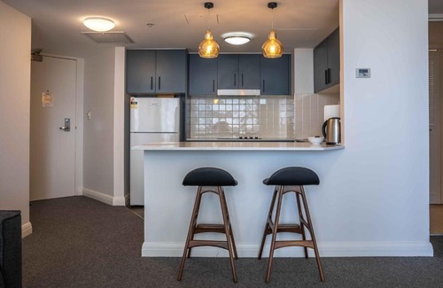Chatswood Apartamento | 1-Bed with Gym, Pool, Sauna and Close to Trains DUPLICATE